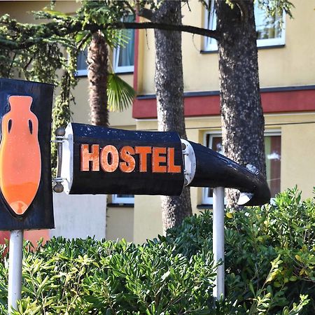 Hostel Amfora ฟาชานา ภายนอก รูปภาพ