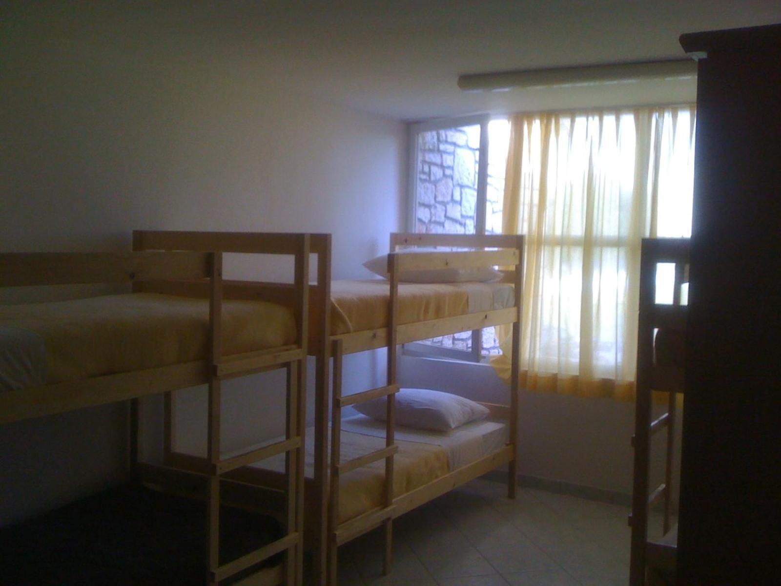 Hostel Amfora ฟาชานา ภายนอก รูปภาพ