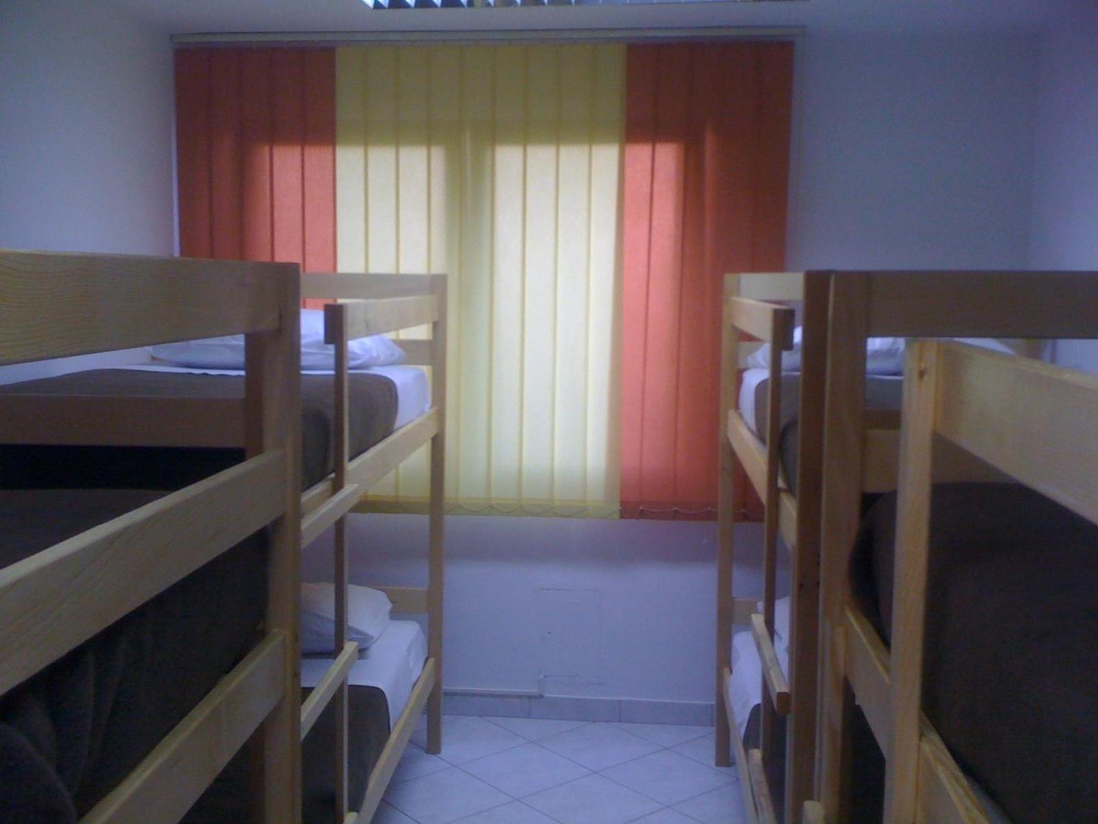Hostel Amfora ฟาชานา ภายนอก รูปภาพ