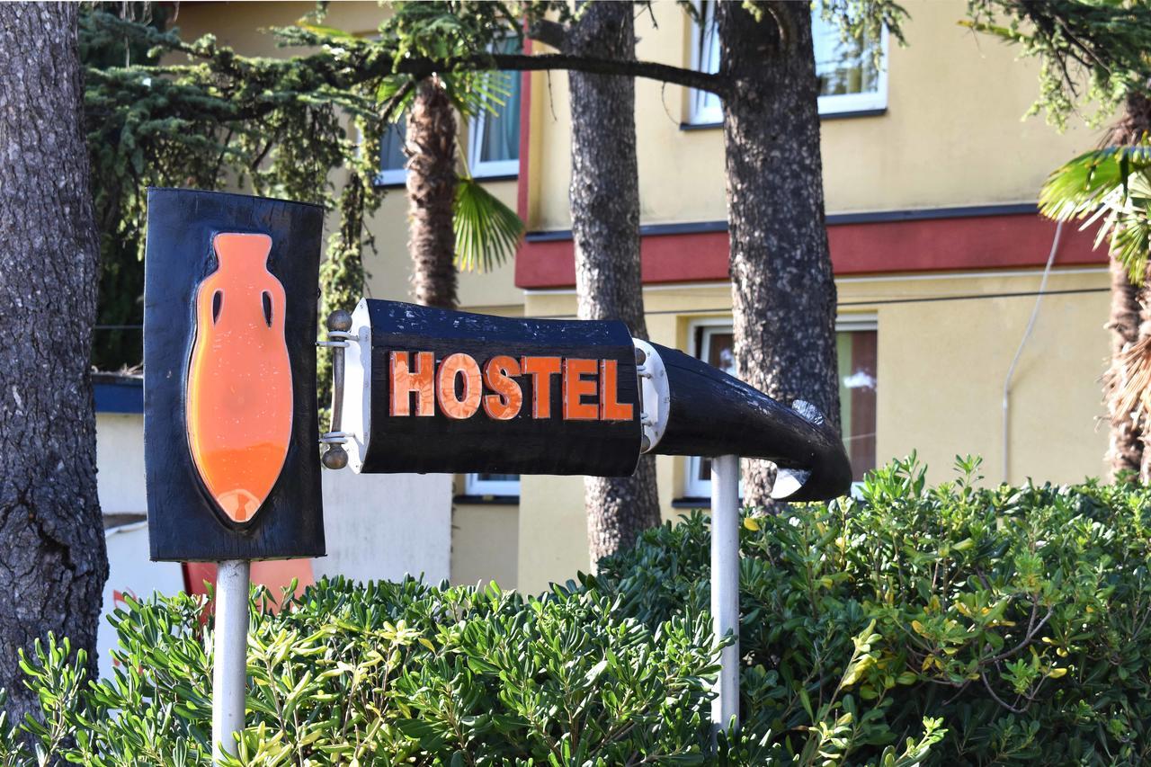 Hostel Amfora ฟาชานา ภายนอก รูปภาพ