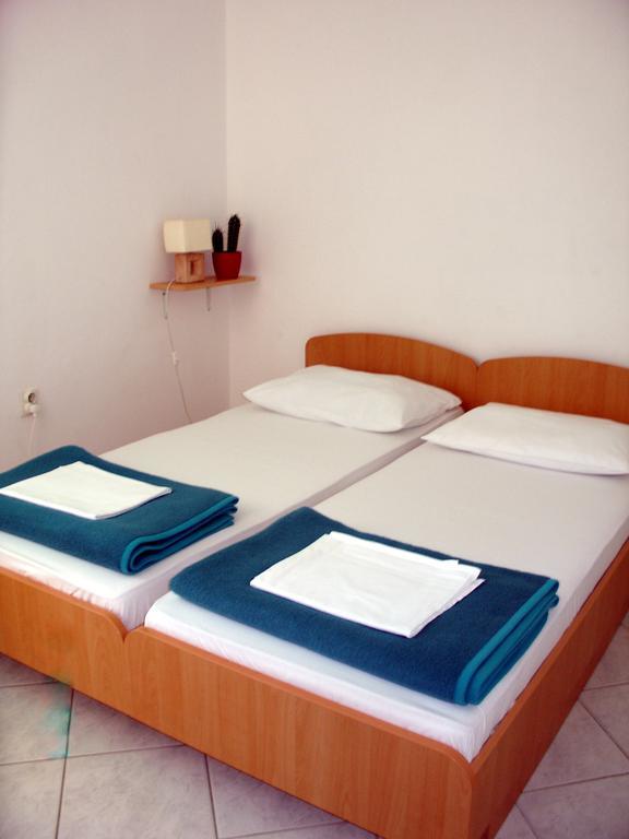 Hostel Amfora ฟาชานา ภายนอก รูปภาพ