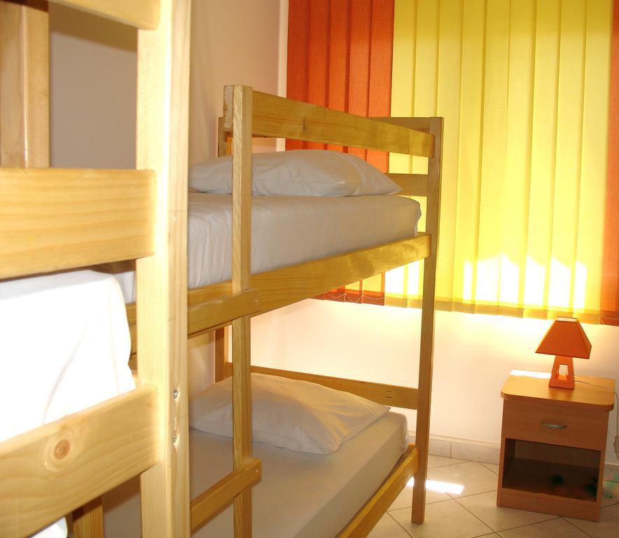 Hostel Amfora ฟาชานา ภายนอก รูปภาพ